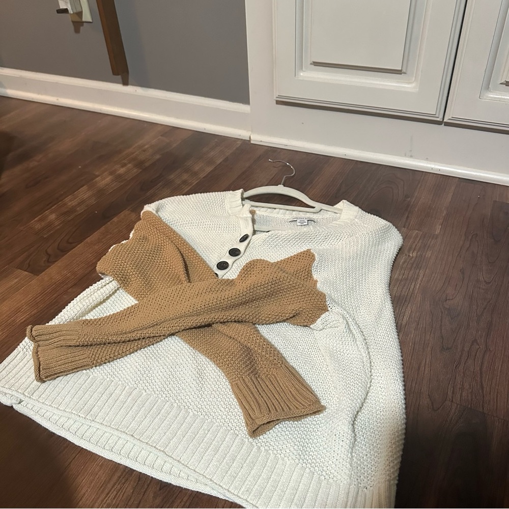 American Eagle Brown & Cream Color Block Waffle Knit Sweater - Size Medium